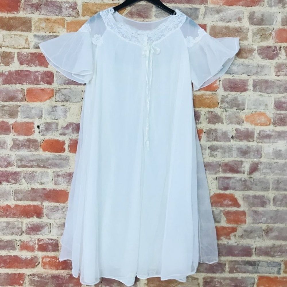 Night gown Victorian Lace Vtg Double Layer Robe